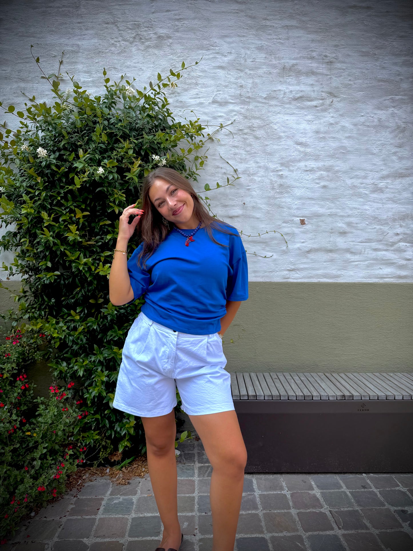 Nova short white