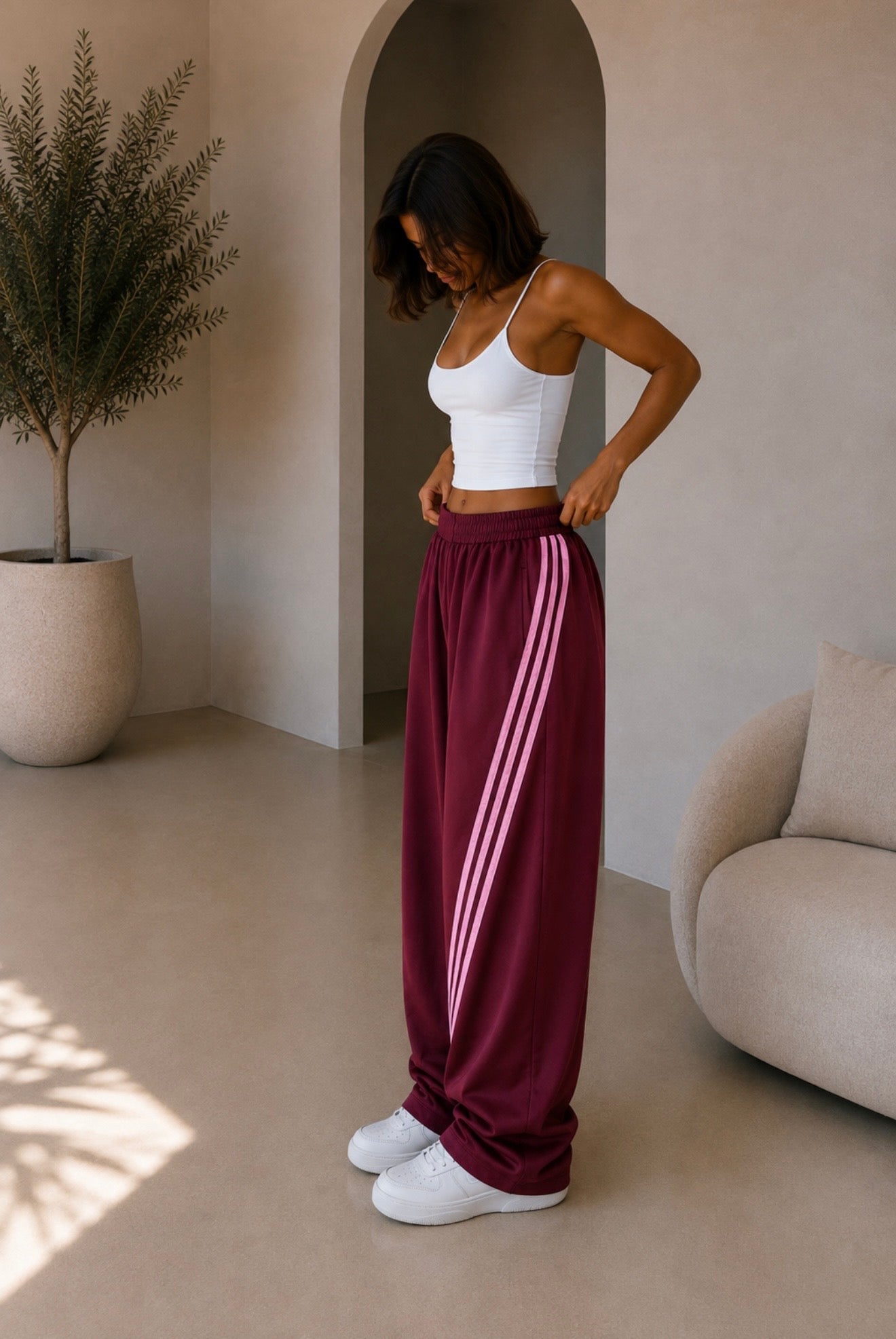 LÓ Joggers - Burgundy / Pink